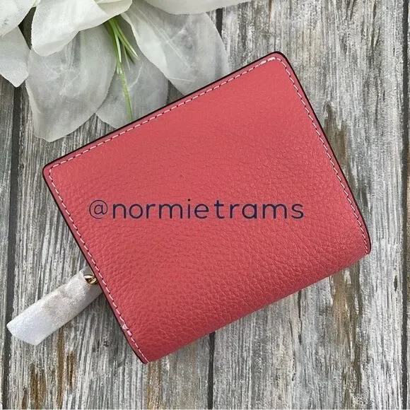 Coach X Peanuts Leather Snap Wallet With Lucy Bag Purse